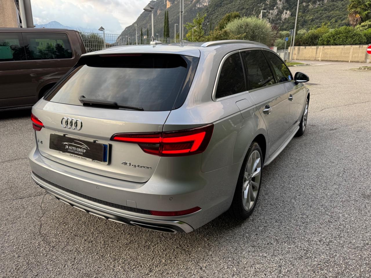 Audi A4 40 g-tron S-line edition