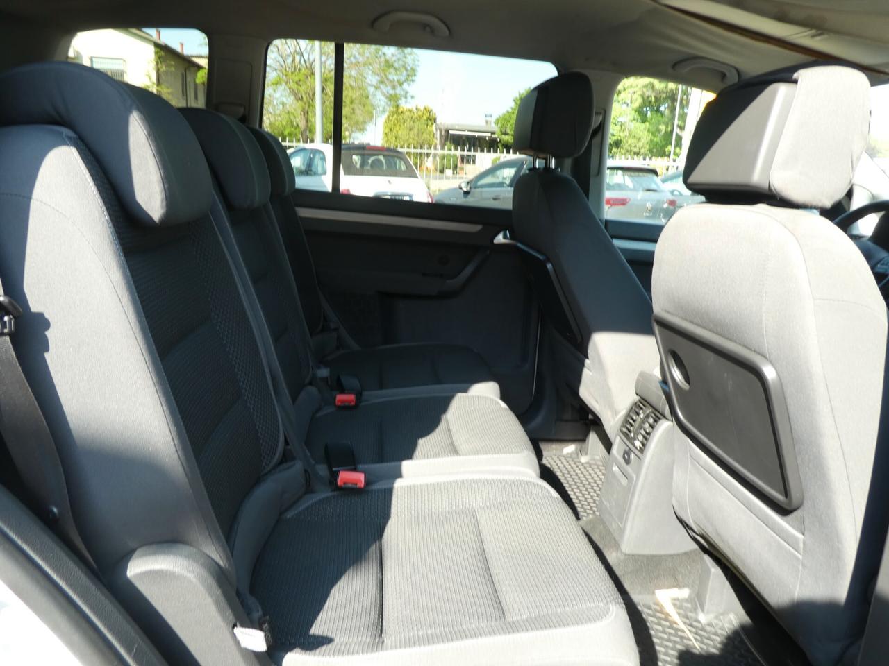Volkswagen Touran 1.6 TDI DSG Comfortline OK NEOPATENTATI