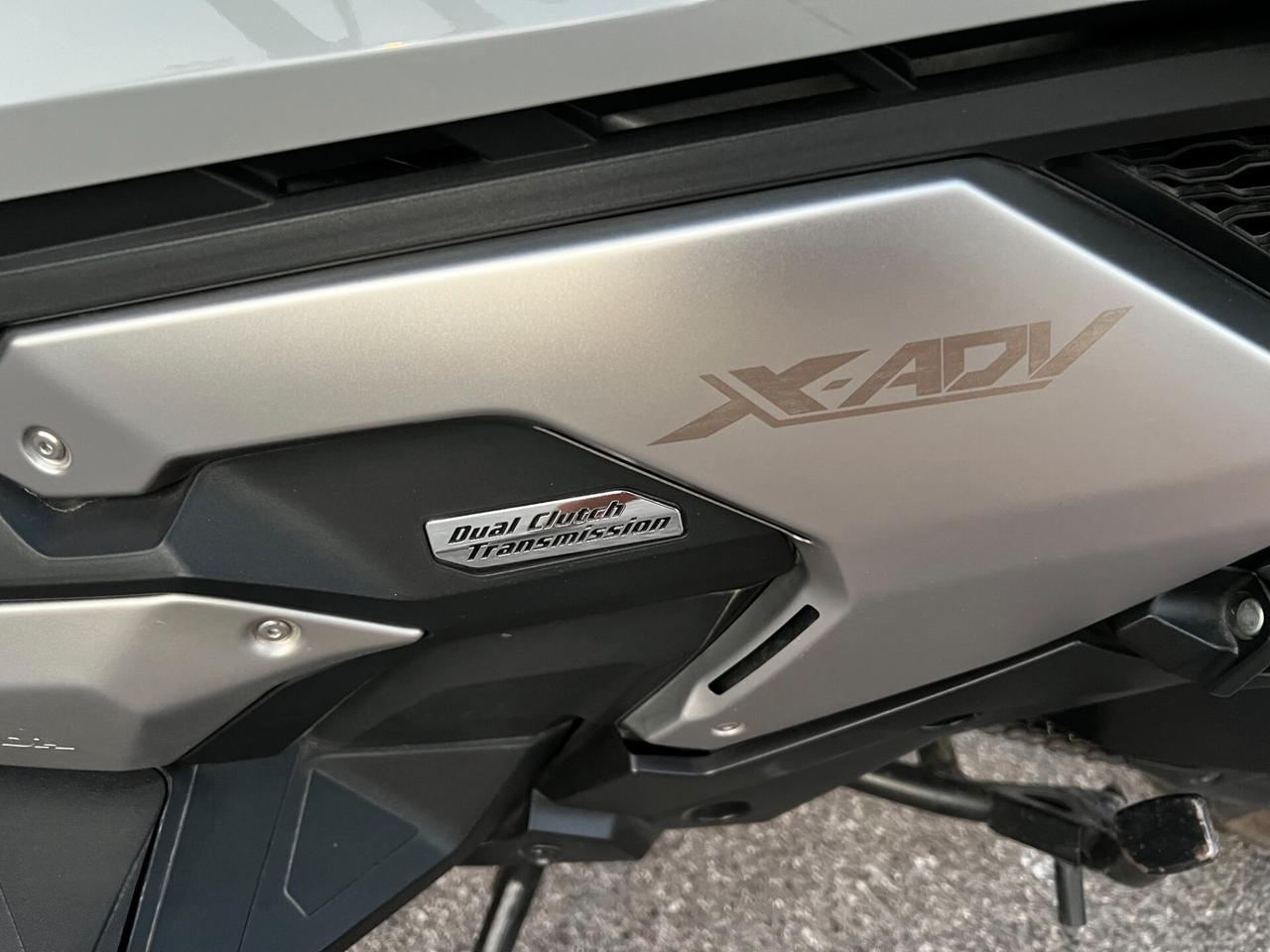 Honda X-ADV 750 Fulled- PARI AL NUOVO