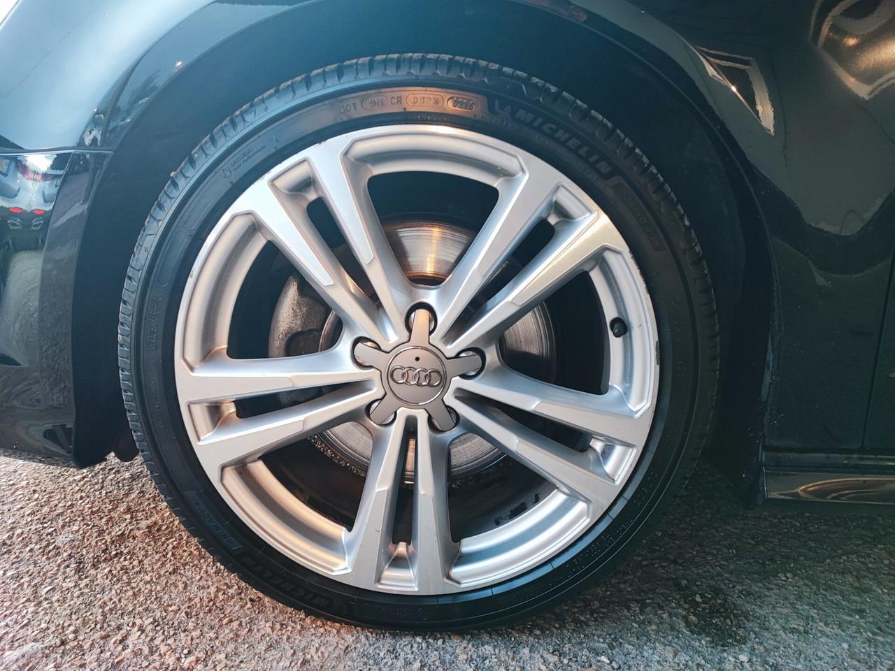 Audi A3 SPB 40 TFSI quattro S tronic SLINE EDITION