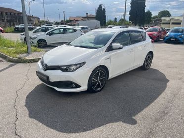 Toyota Auris 1.8 Hybrid Style