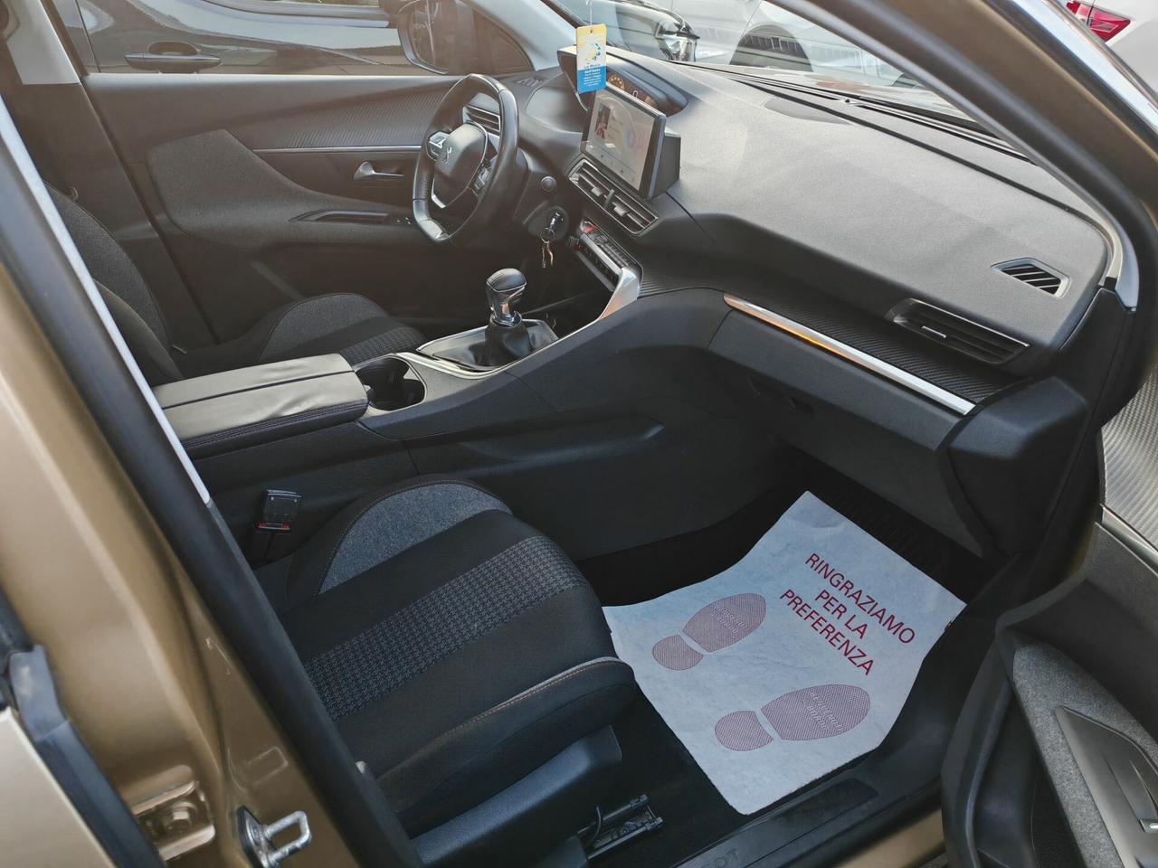Peugeot 3008 BlueHDi 120 S&S Business