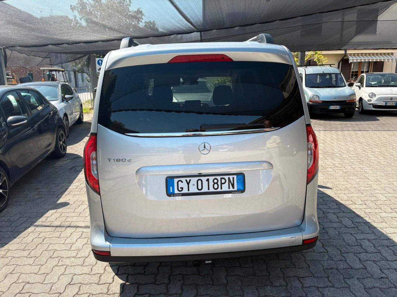 Mercedes T 180 D Progressive 7G-DCT Long GANCIO OK NEOPATENTATO