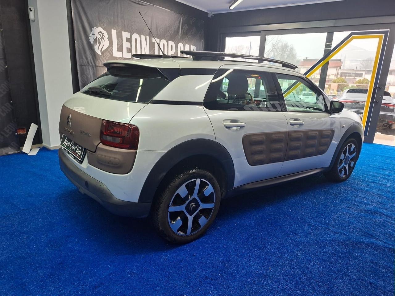 Citroen C4 Cactus tetto in vetro bianco perlato full