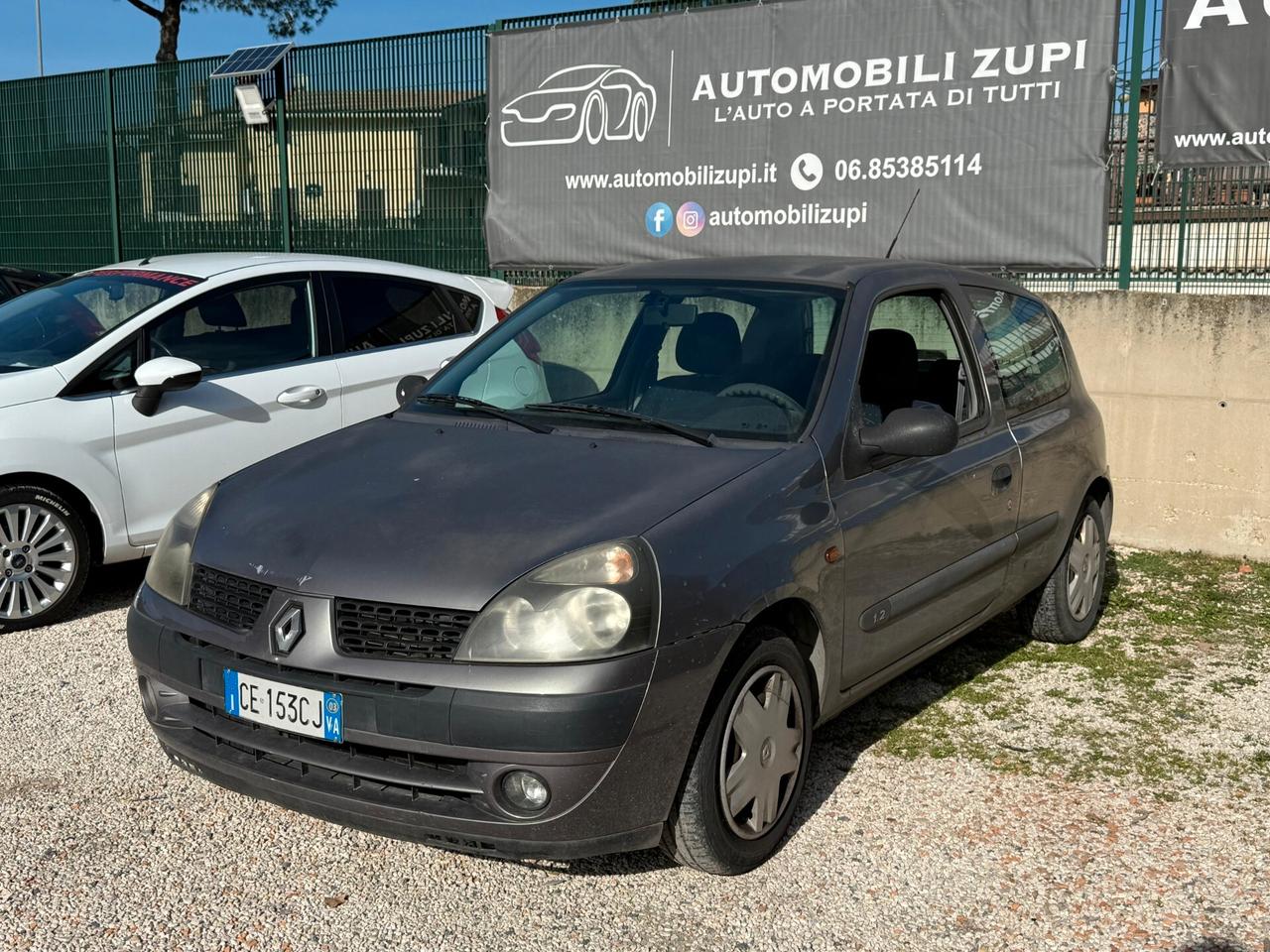 RENAULT CLIO *ADATTA PER NEOPATENTATI