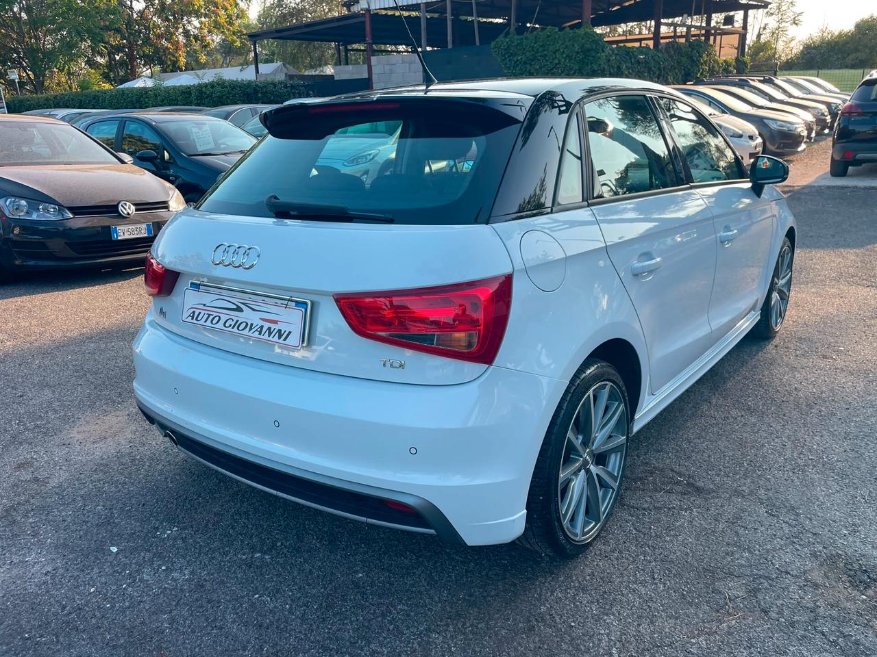 Audi A1 1.6 TDI S line edition plus