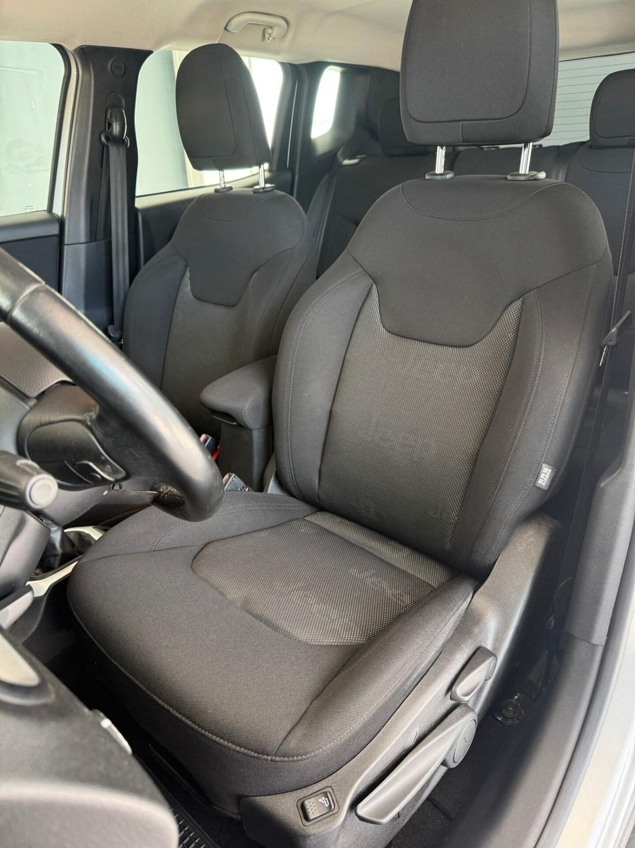 Jeep Renegade 1.6 Mjt 120 CV Longitude