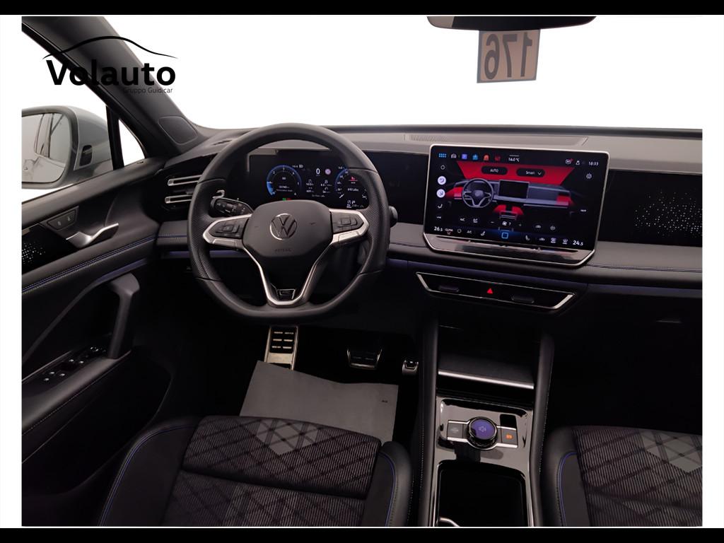 VOLKSWAGEN Tiguan III 2024 - Tiguan 2.0 tdi R-Line 150cv dsg