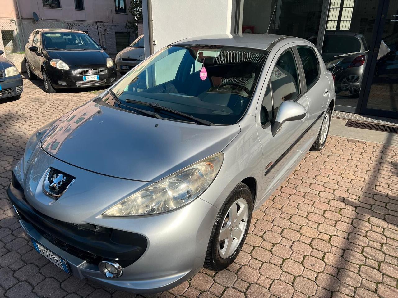 Peugeot 207 1.4 77.000KM OK NEOPATENTATI
