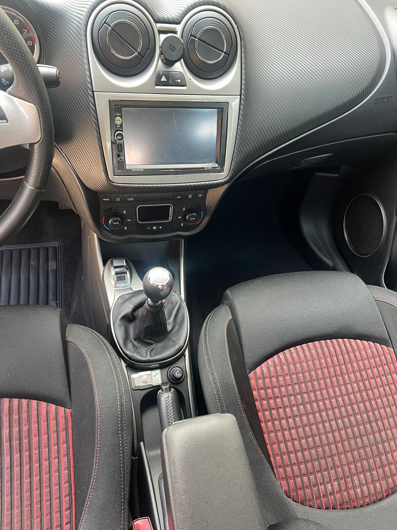 Alfa Romeo MiTo 1.4 T 155 CV Distinctive Sport Pack