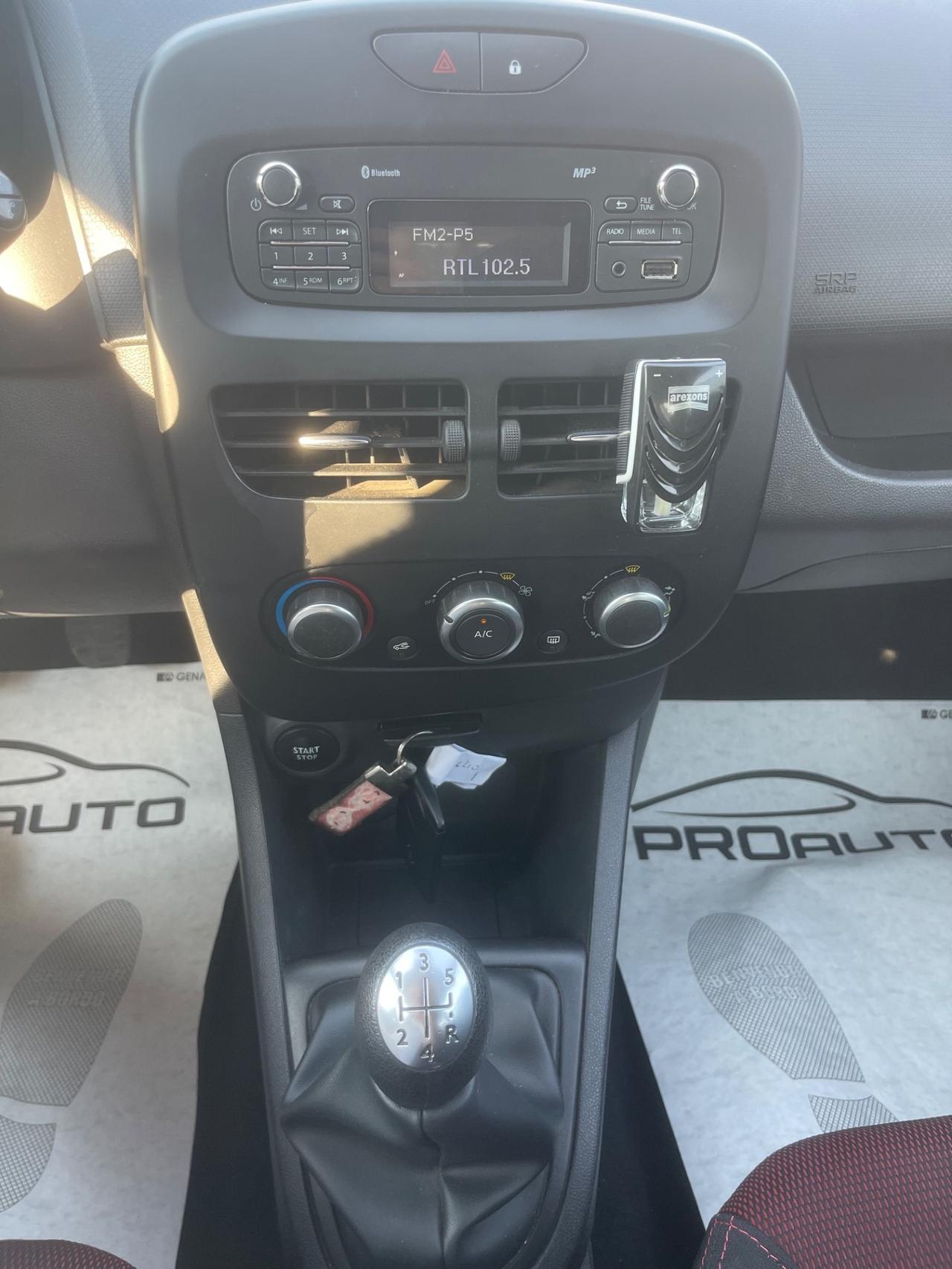 Renault Clio 1.2 75CV 5 porte Life