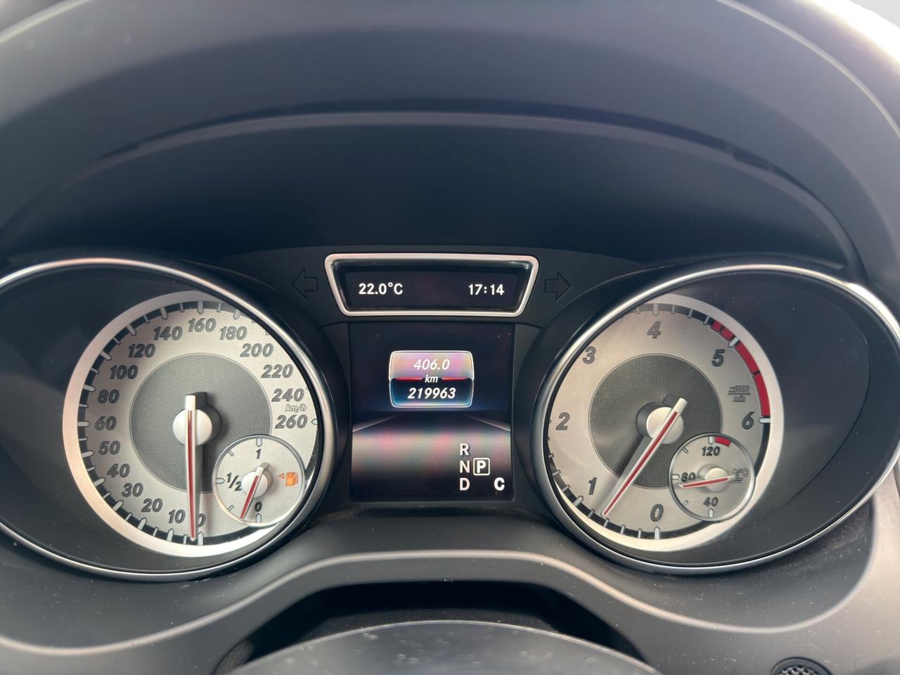 Mercedes-benz GLA 200d AUTOM/TETTO APRIBILE