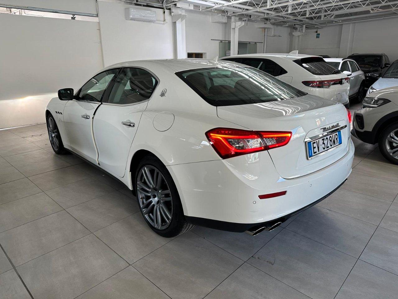 Maserati Ghibli 3.0 V6 ds 250cv auto