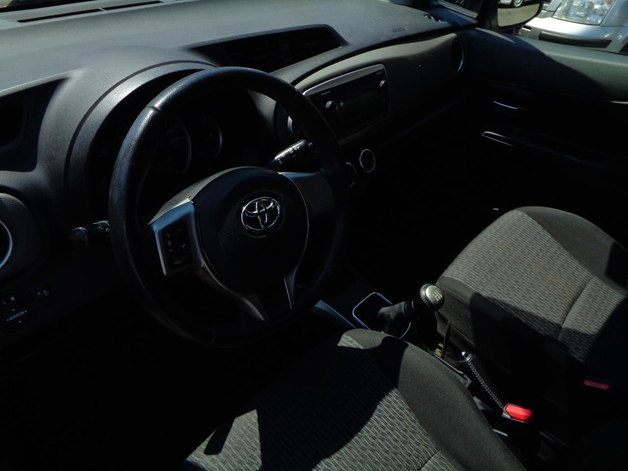 Toyota Yaris 1.0 5 porte Trend