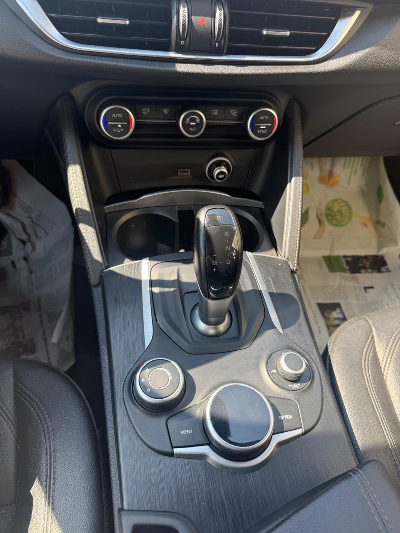 Alfa Romeo Stelvio 2.2 Turbodiesel 180 CV AT8 RWD Super
