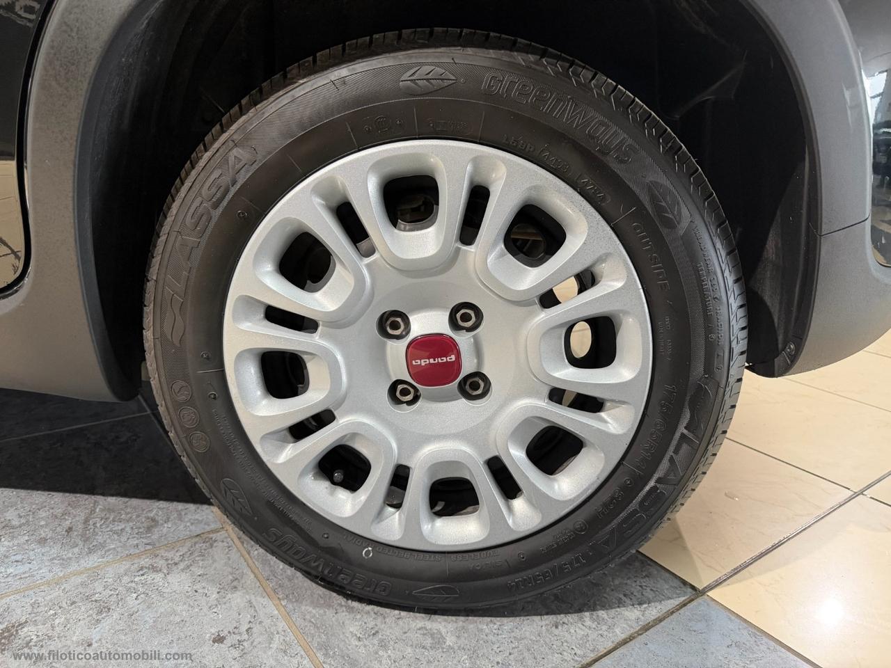 FIAT Panda 1.0 FireFly S&S Hybrid SENSORI DI PARCHEGGIO - 5 POSTO