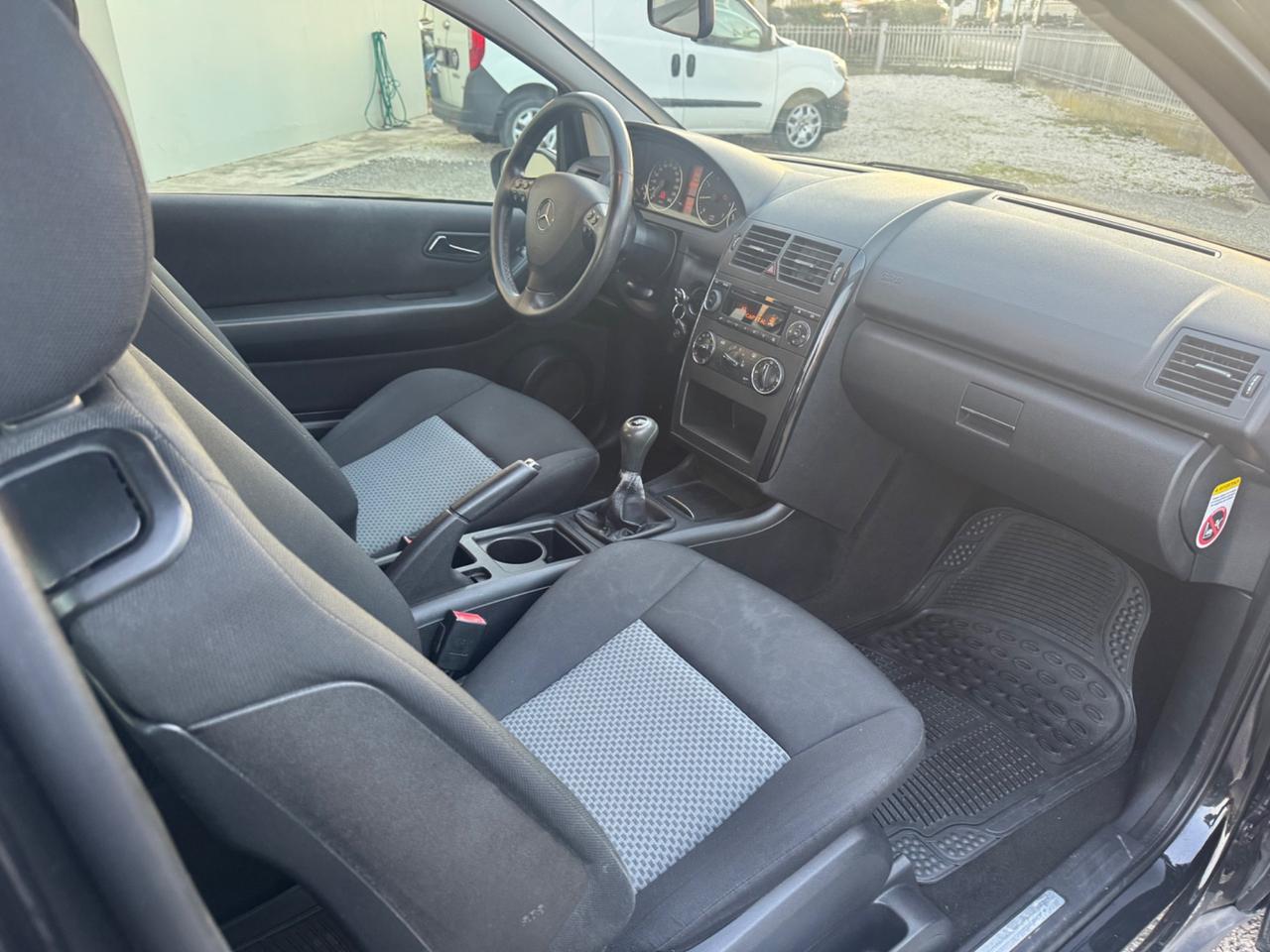 Mercedes-benz A 150 Coupé Classic