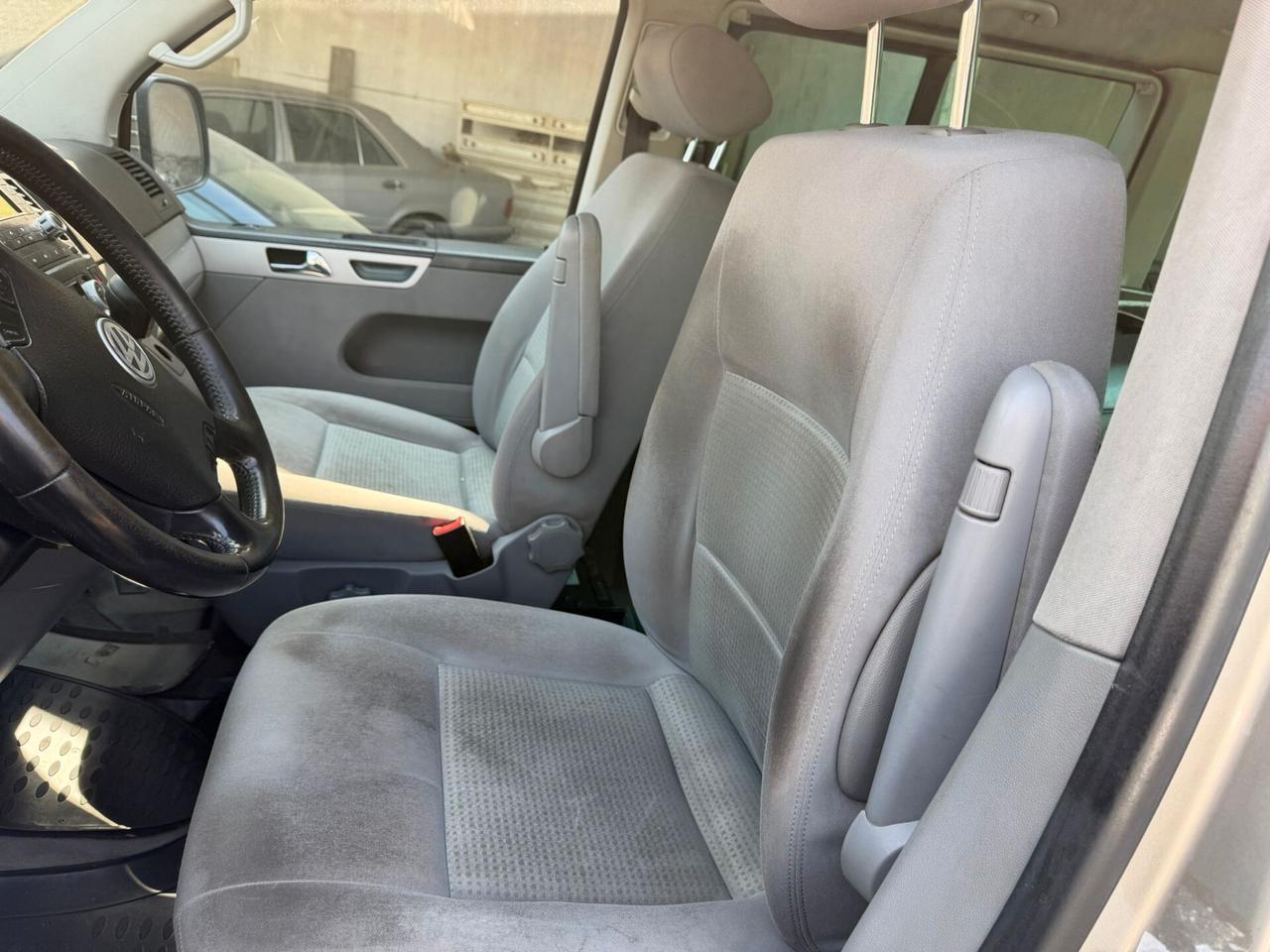 Volkswagen Multivan 2.5 TDI/130CV Comfortline