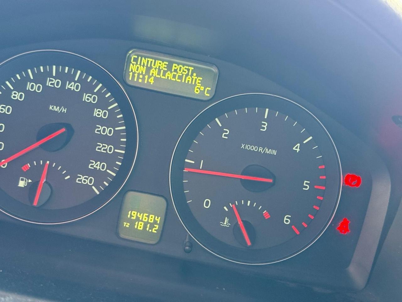 Volvo V50 D2 R-design