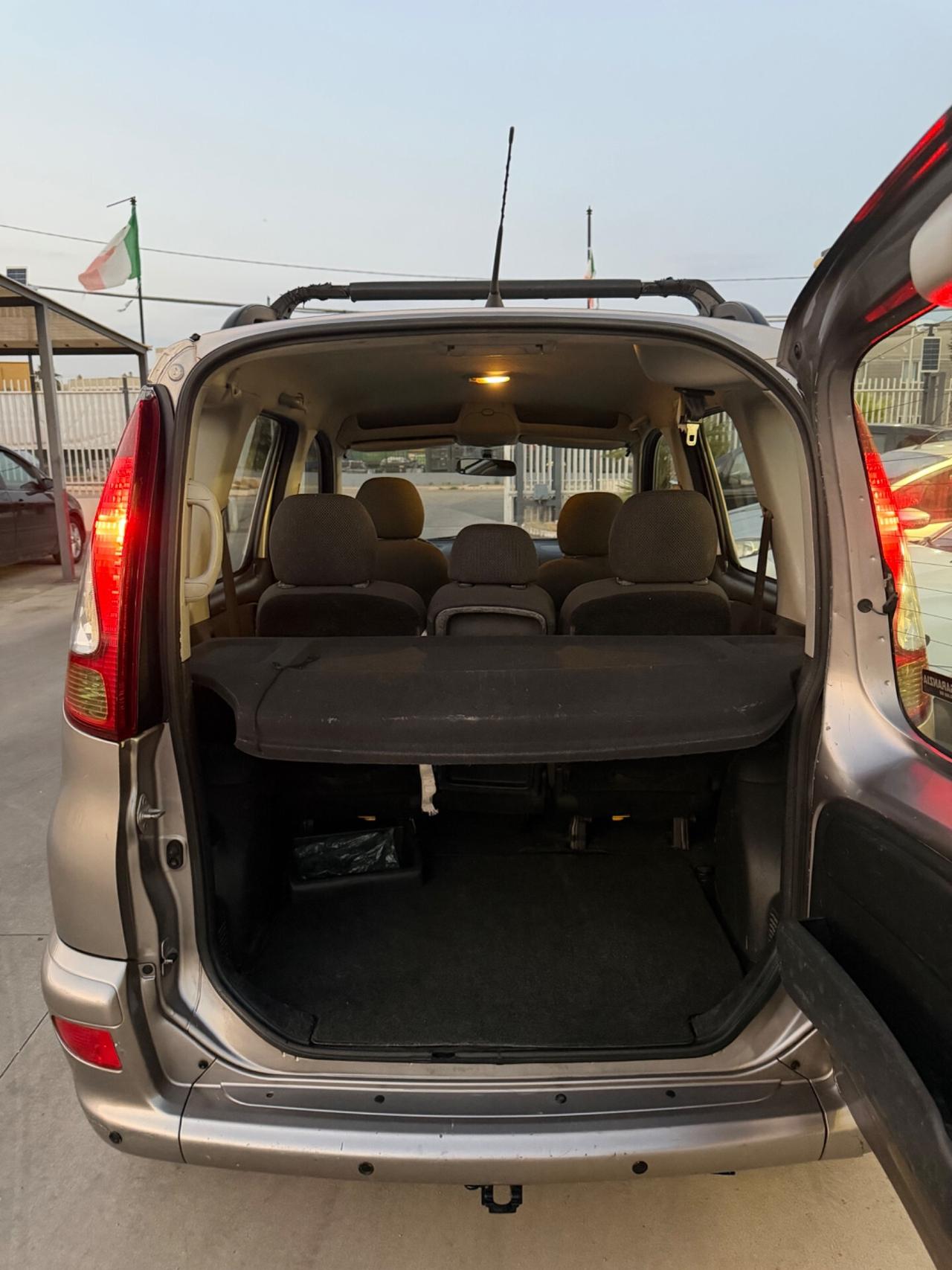 TOYOTA YARIS VERSO 1.4 DIESEL - GANCIO TRAINO OMOLOGATO