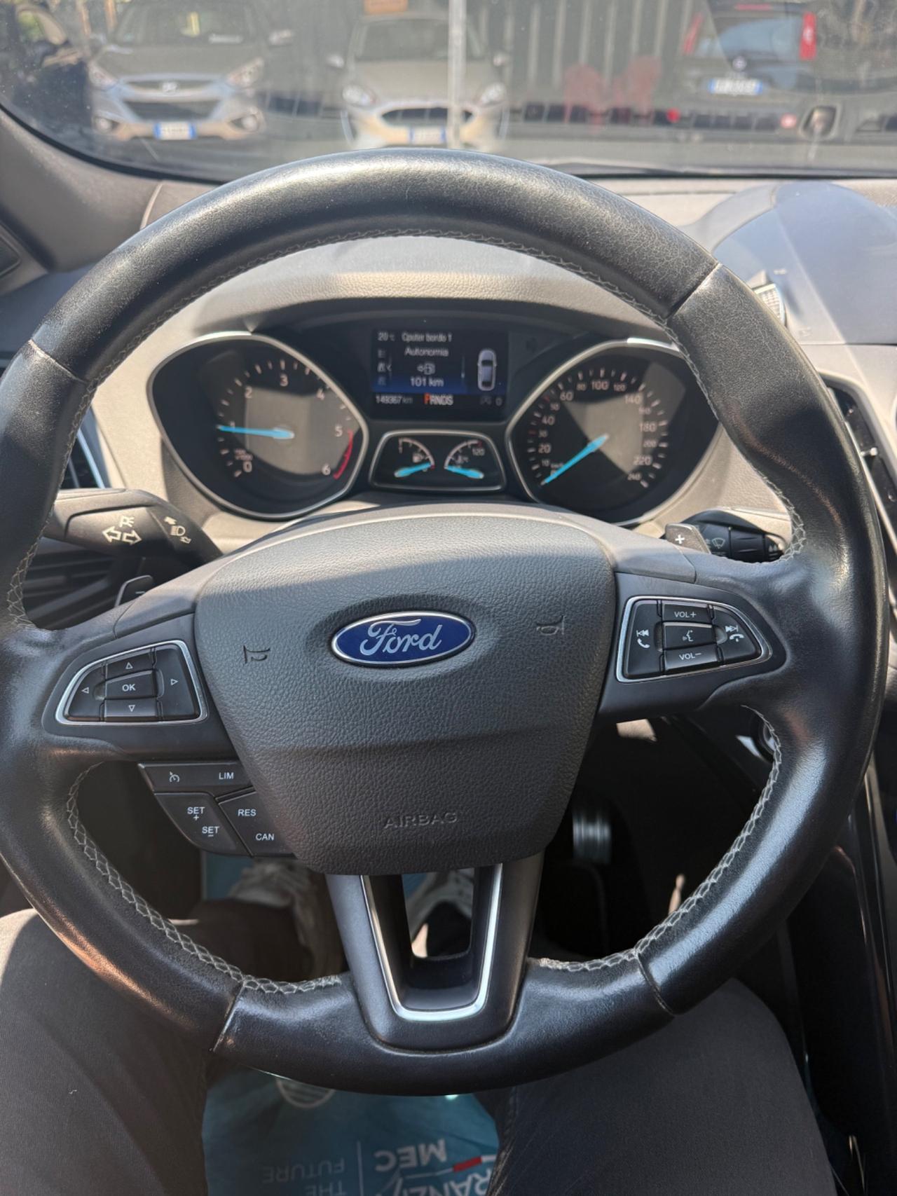 Ford Kuga 1.5 TDCI 120 CV S&S 2WD Powershift Titanium
