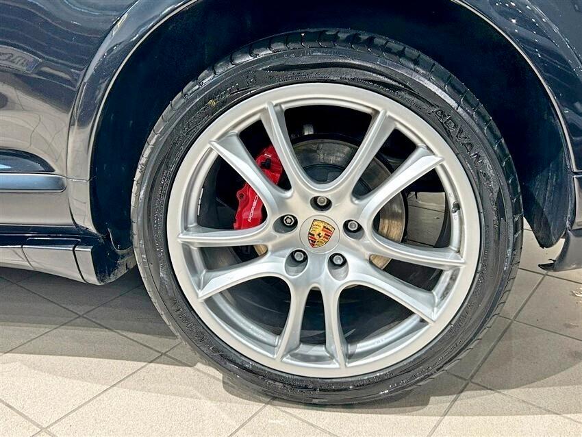 Porsche Cayenne 4.8 GTS
