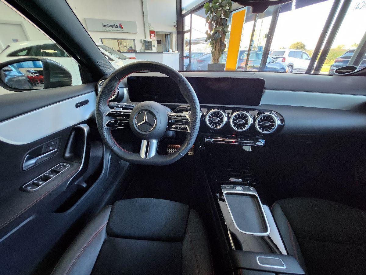 MERCEDES Classe A 180 Automatic Premium AMG