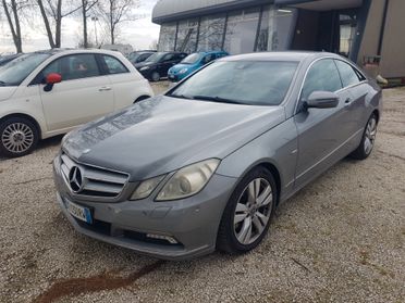 Mercedes-benz E 250 E 250 CDI Coupé BlueEFFICIENCY Avantgarde