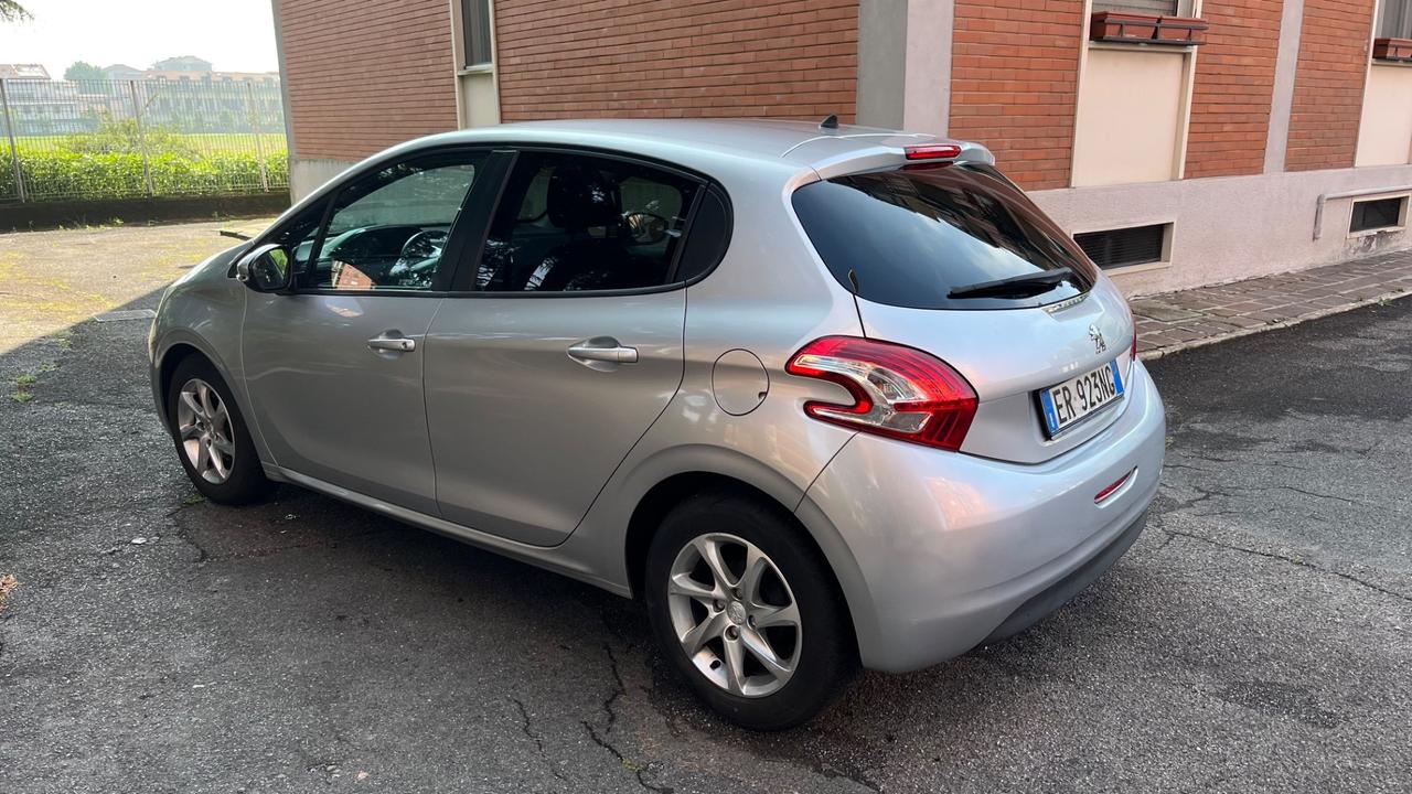 Peugeot 208 1.2 VTi 82 CV 5 porte Active