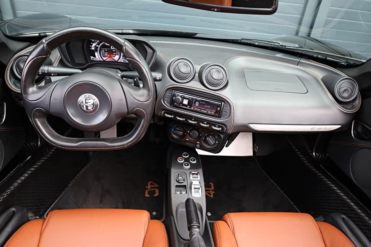 Alfa Romeo 4C 1750 TBi Spider FULL CARBON/ALPINE/RETROCAMERA