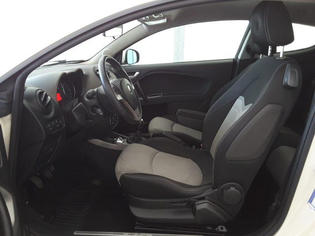 ALFA ROMEO MiTo 1.6 JTDm-2 120cv Distinctive