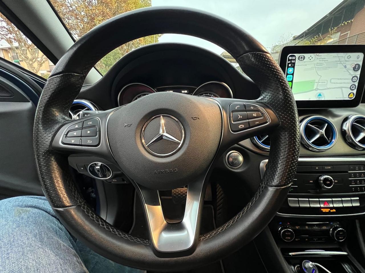 Mercedes-Benz GLA 180 CDI Sport Plus GLA 180 #7898