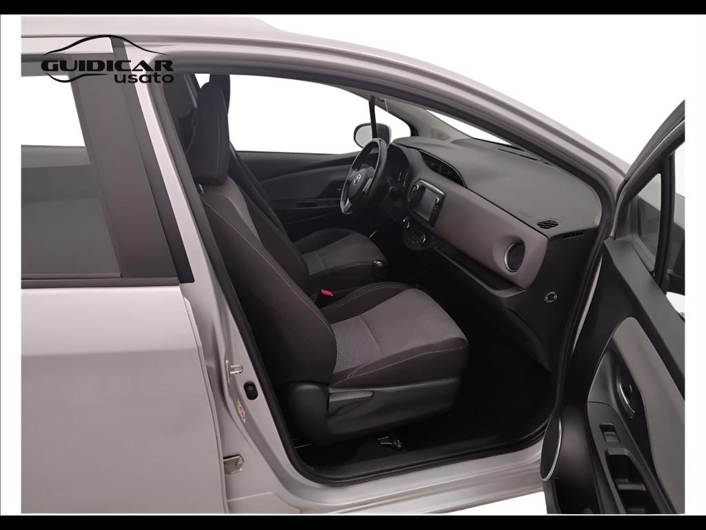 TOYOTA Yaris III 2015 - Yaris 5p 1.5h Active my16