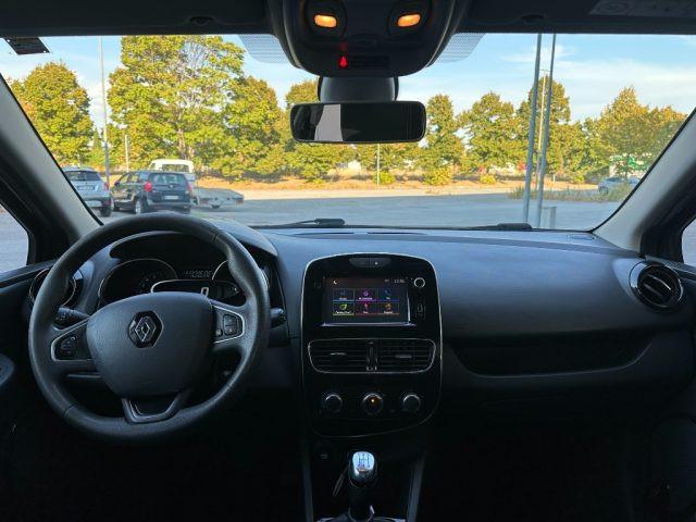 RENAULT Clio 1.2 75 CV 5P. Duel