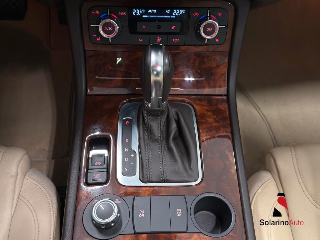 Volkswagen Touareg 3.0 V6 tdi Executive 245cv tiptronic