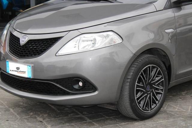 Lancia Ypsilon 1.0 firefly hybrid Maryne s&s 70cv