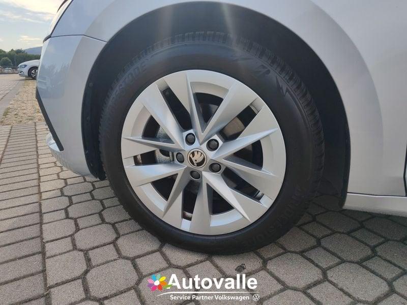 Skoda Octavia 2.0 TDI EVO SCR DSG Wagon Style