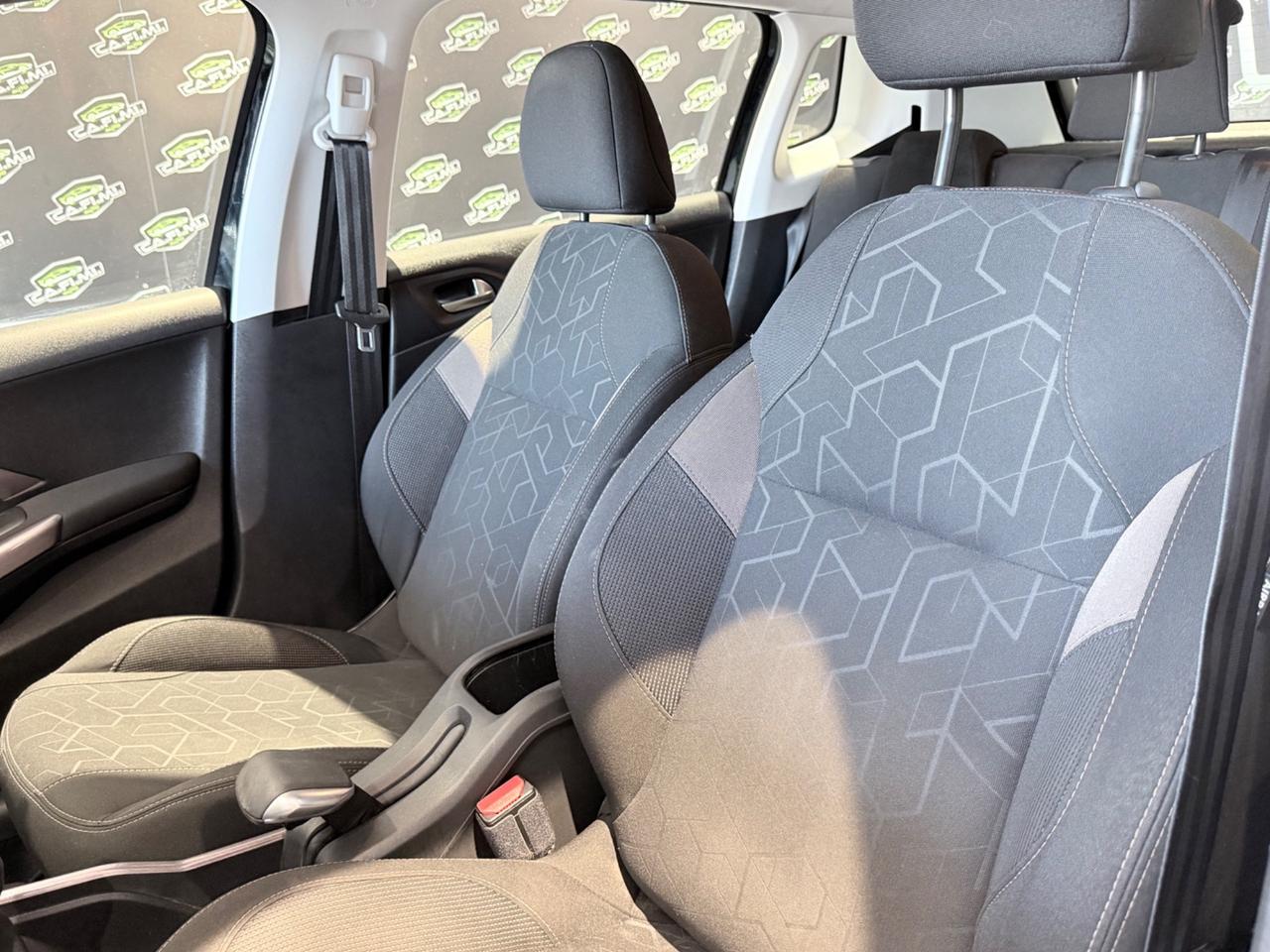 Peugeot 2008 - 2015 PureTech 82 Active