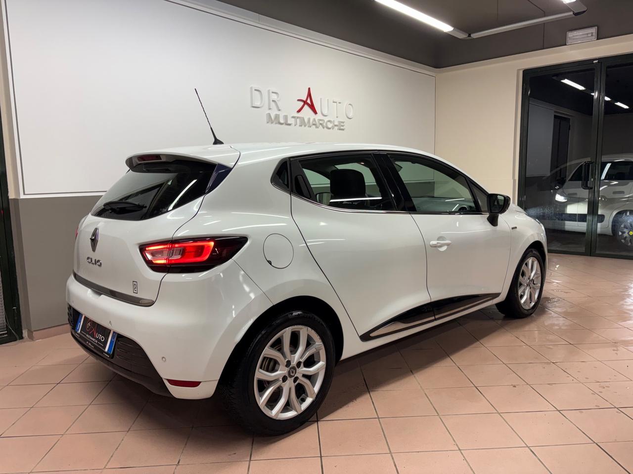 Renault Clio dCi 8V 90 CV 5 porte Duel2 FARI MATRIX LED