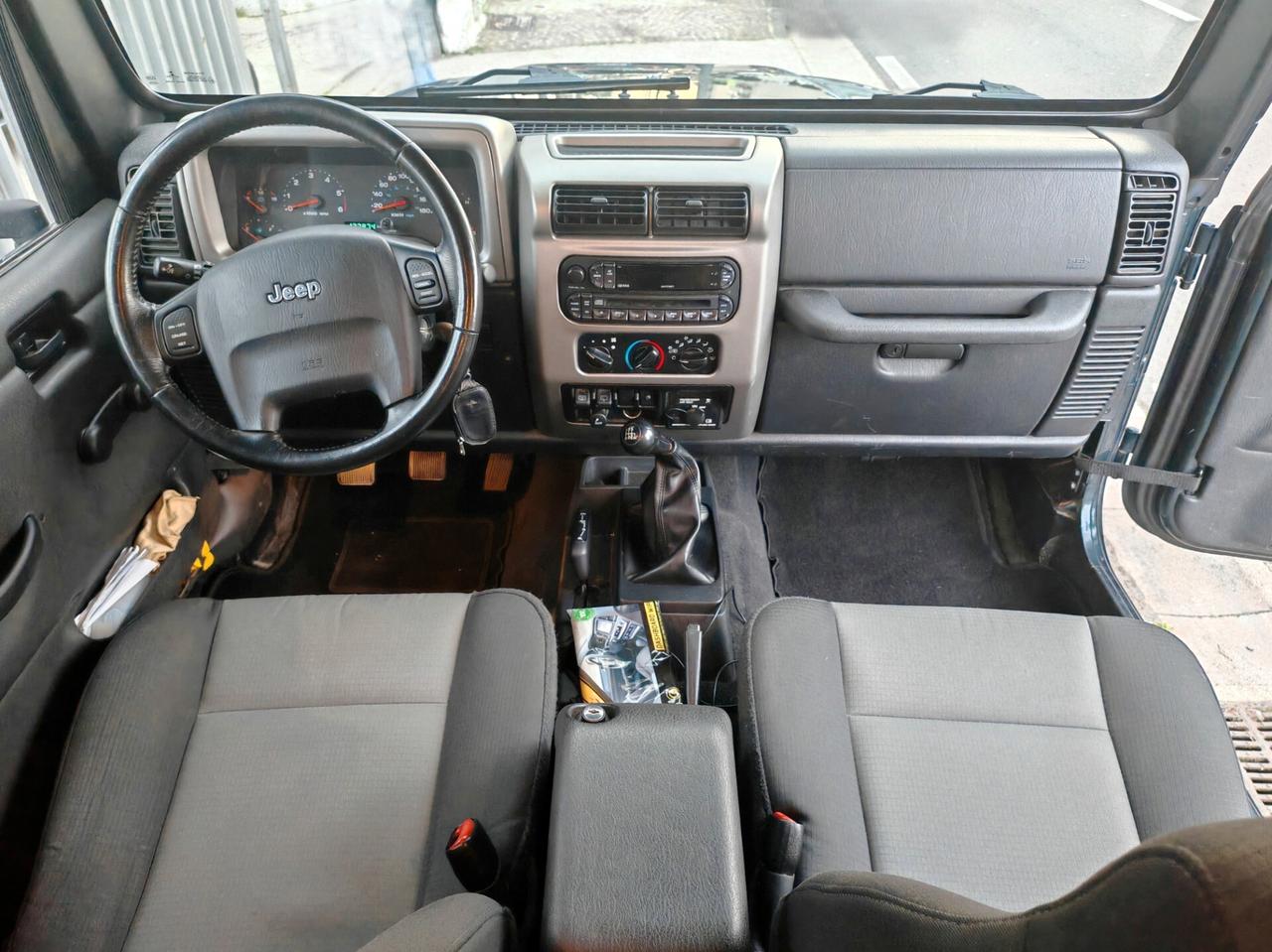 Jeep Wrangler 4.0 cat Sahara