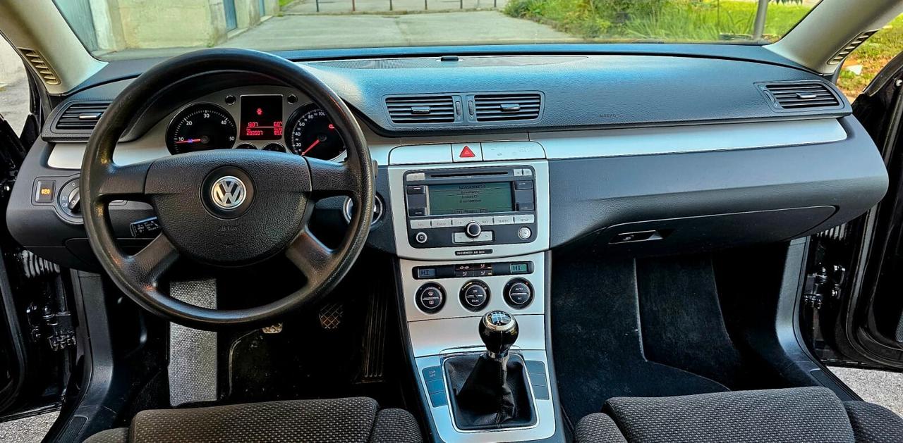 Volkswagen Passat 1.9 TDI/105CV DPF Var. Comf.