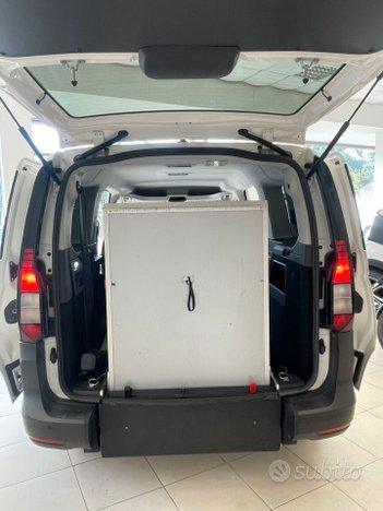 VOLKSWAGEN CADDY TRASPORTO DISABILI MAXI 2.0 TDI 1