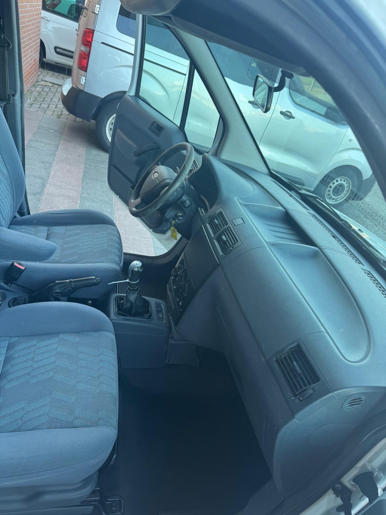 Ford Transit Connect 200S 1.8 TDCi/90CV PC-TN