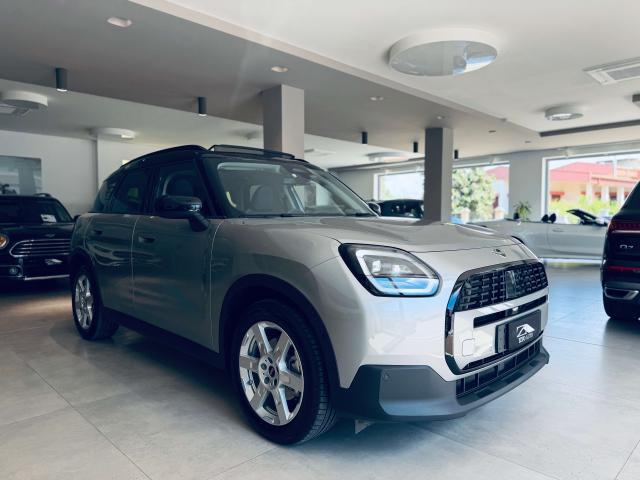 MINI Cooper D Countryman 2.0 48V Favoured auto Pack M+Tetto