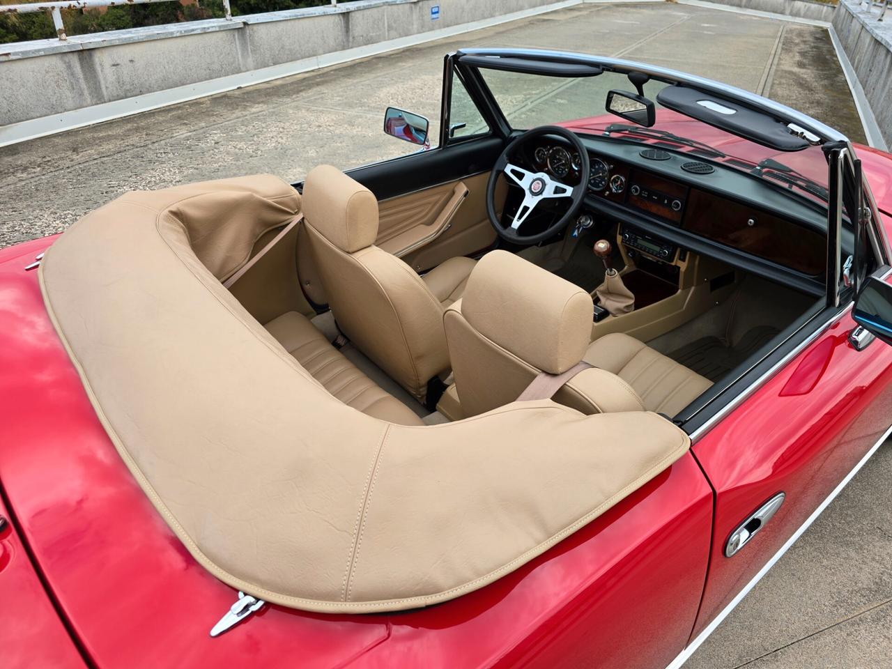 Fiat 124 Spider America 2.0i Condizioni al Nuovo