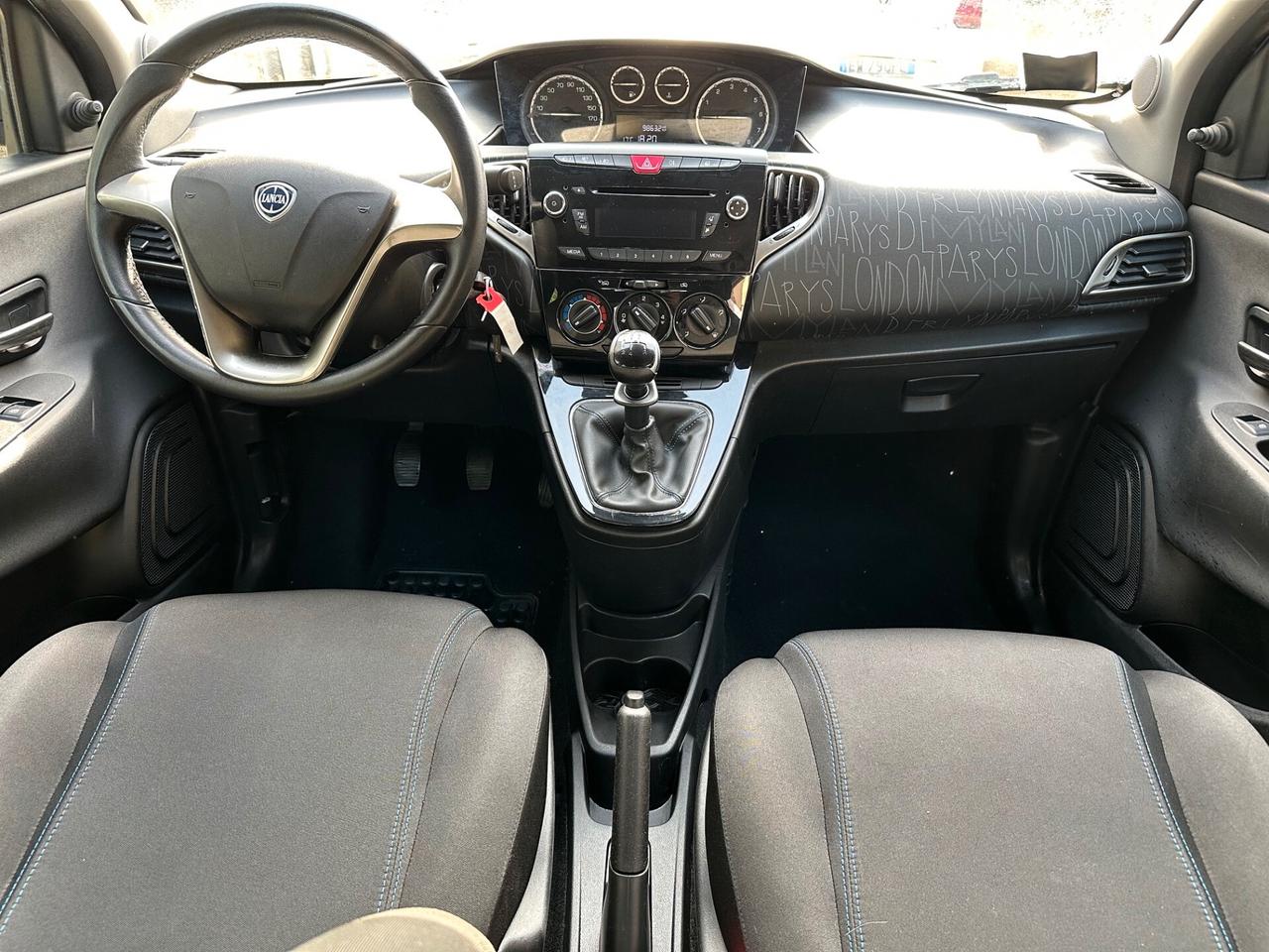 Lancia Ypsilon 1.2 69 CV 5 porte S&S Silver*NEOPATENTATI
