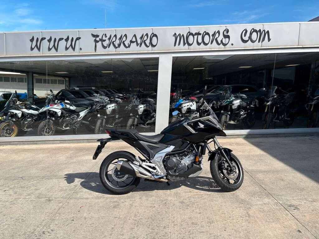 Honda NC 750 2025 / KM 12.000 Tua a solo 69 Euro al mese