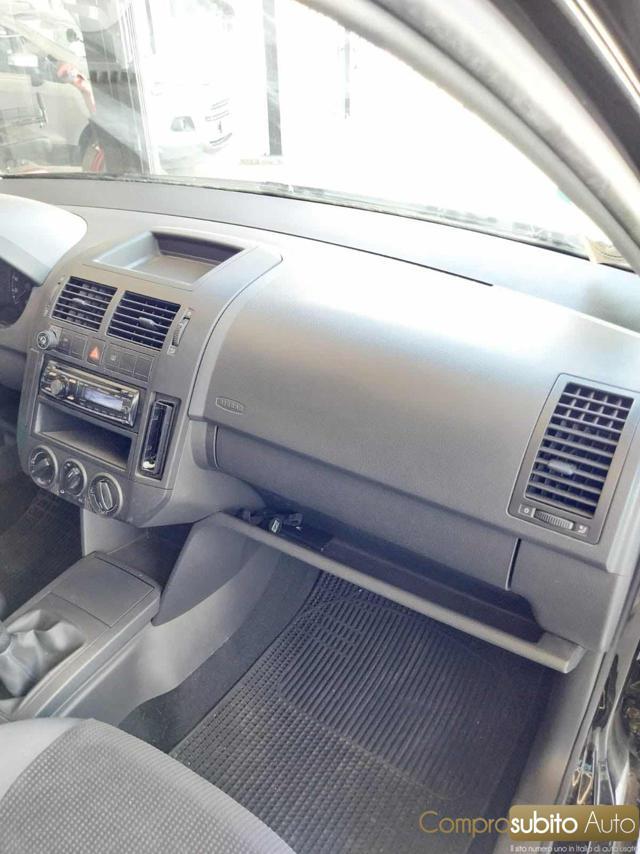 VOLKSWAGEN Polo 1.2/60CV GPL VALIDO