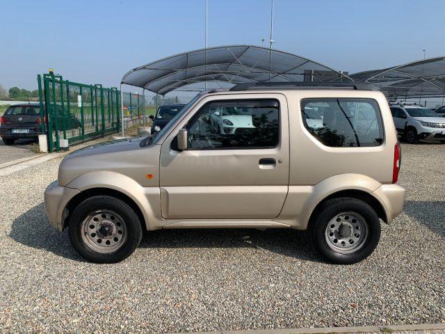 SUZUKI Jimny 1.3i 16V cat 4WD JLX