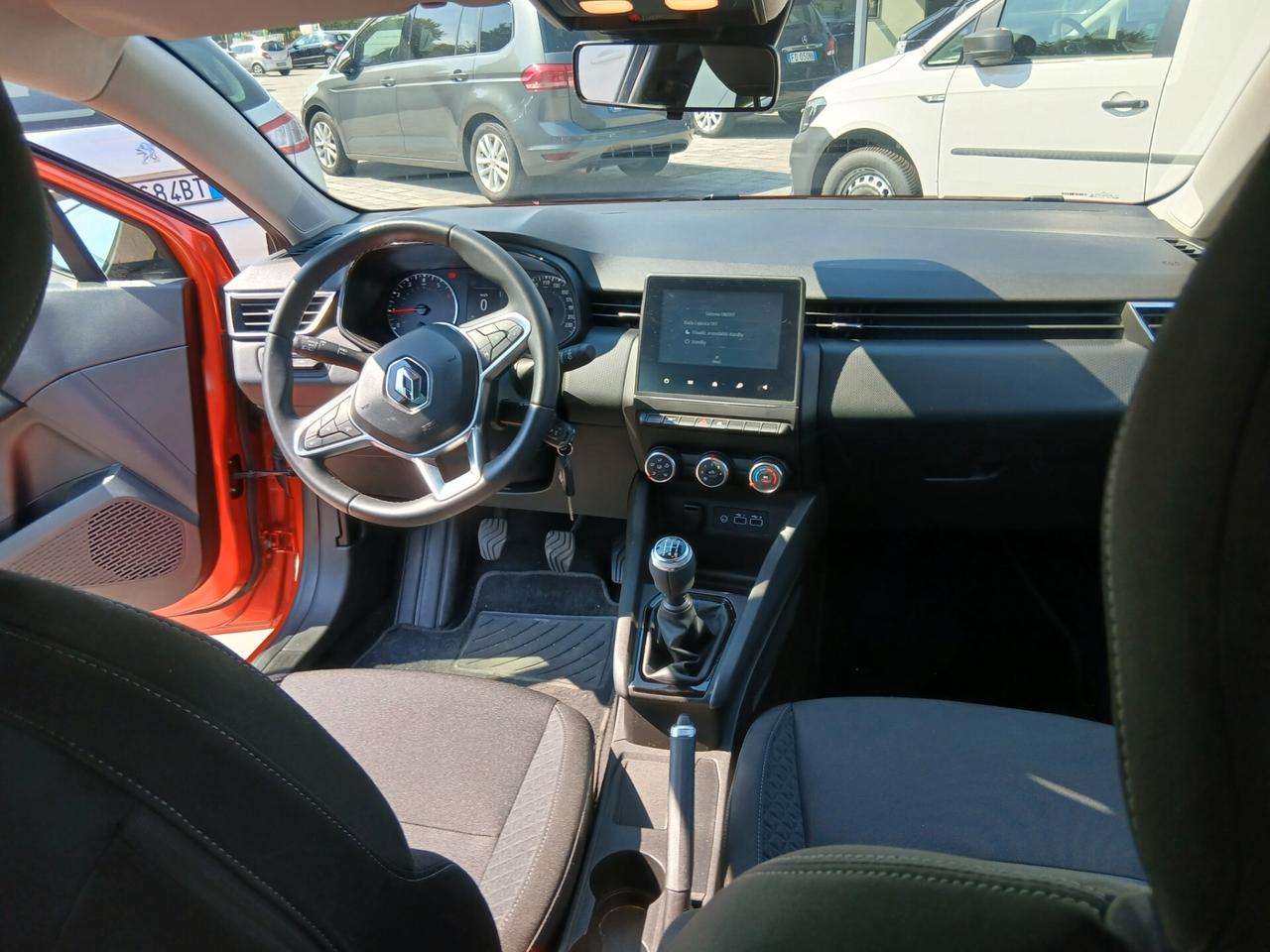 Renault Clio SCe 65 CV 5 porte Equilibre neopatentati a € 199 mese